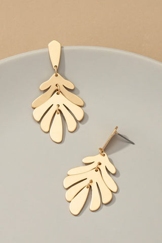 Metal leaf shape drop earrings | Accessories | accessories, beads, coral, drop earrings, earrings, gold, ornate, very carrot | Very Carrot