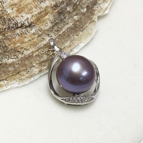 Savannah Fresh Water Swirl Pearl Pendant | pendant | 18" necklace, cultured pearls, dikuza pearl pendant, Fine Jewelry, flat snake necklace, Fresh Water Pearl Pendant Dressed in Stones, fresh water pearls, new arrivals, pearl pendant, pearl pendant dressed in stones, pearl pendant encircled by stones, pearls necklaces, pendant, purple pearls, purple pearls with pink overtones, S925 necklace, S925 pendant, sterling silver pendant, unique pearl | Dikuza