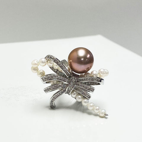 Abby Fresh Water Dragonfly Pearl Ring | Rings | adjustable ring, cultured pearls, dragonfly pearl ring, Fine Jewelry, fresh water pearl ring, metallic pink pearl, new arrivals, pearl and zircon ring, pink pearls, purple pearls, rings, s925 ring, silvery pearls, sterling silver ring, unique pearl | Dikuza
