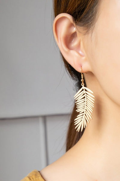 Leaf shape drop earrings