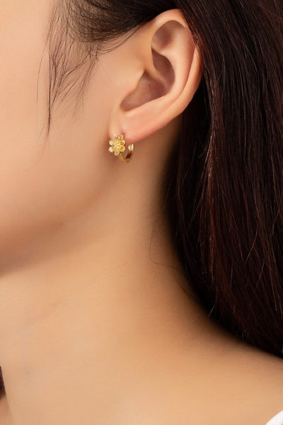Mini flower huggie hoop earrings
